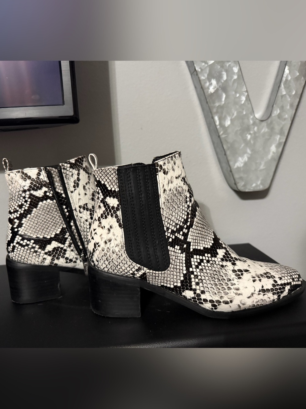 Snake-Print Chelsea Ankle Boots - Black & White